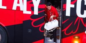 الأهلي ي arrives إلى ستاد القاهرة لمواجهة القناة في الدوري