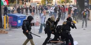 موظفو الحكومة في ولاية كاليفورنيا الأمريكية ينظمون إضرابا لمدة يوم