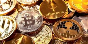 "بيتكوين" تتراجع 4% دون 82,000 دولار مع تراجع معنويات المستثمرين