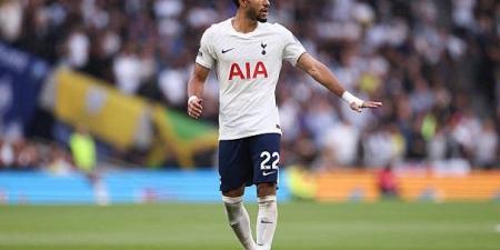مرموش يقود هجوم توتنهام أمام تشيلسي في ديربي لندن