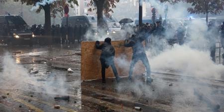 نقابات فرنسية تدعو لإضراب عام وتظاهرات في 5 نوفمبر