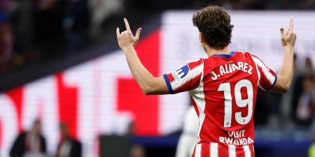 ألفاريز يعتذر لجماهير أتلتيكو مدريد بسبب برشلونة: ما فعلته في كأس العالم كان خاطئًا