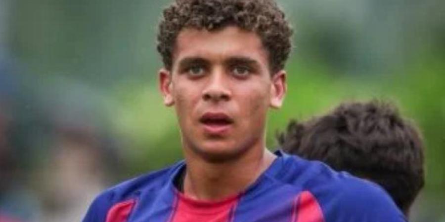 أولمو في هجوم برشلونة أمام جالاتا سراي وحمزة عبد الكريم احتياطي