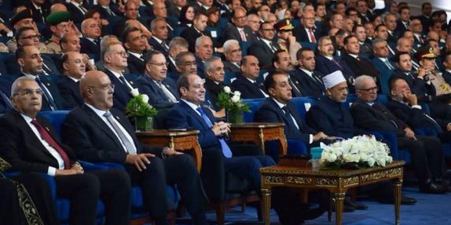 السيسي يوجه بإنشاء 200 ألف وحدة سكنية للإيجار وينوه بانتهاء حياة كريمة بحلول 2030