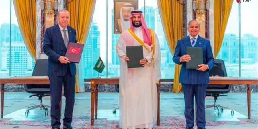«تركيا توداي» تكشف 16 بند في اتفاقية مكة الدفاعية بين السعودية وتركيا وباكستان