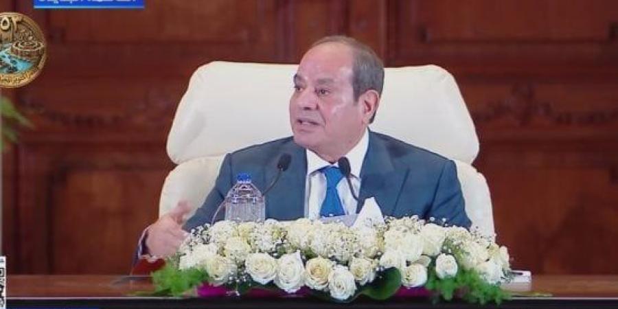 فخامة الرئيس السيسى: الهدف من الإيجار القديم كان إحداث اختراق لفكرة التمليك وإعادة نهج الإيجار في السكن :اليوم السابع