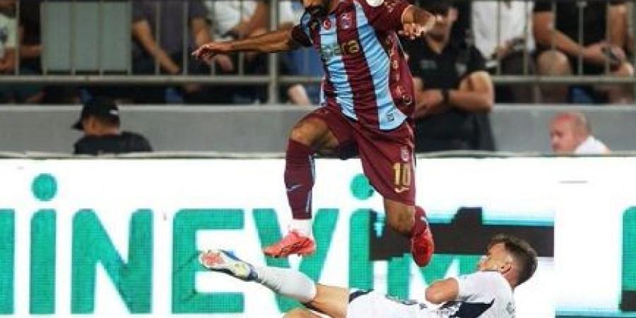 صلاح يقود هجوم طرابزون المتوقع أمام هارتس في دوري المؤتمر