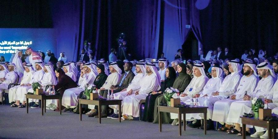 أحمد بن سعيد: الإمارات تواصل ترسيخ نهجها في جعل الاستدامة ركيزة للتنمية