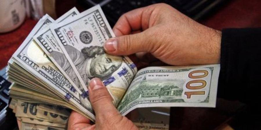 استقرار سعر الدولار عند 54.33 جنيه للشراء في أبرز البنوك المصرية