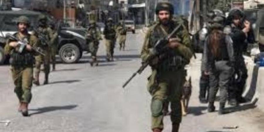 إسرائيل تفرض حصاراً على الخليل ومدن بالضفة بعد إطلاق نار أصاب 5 جنود
