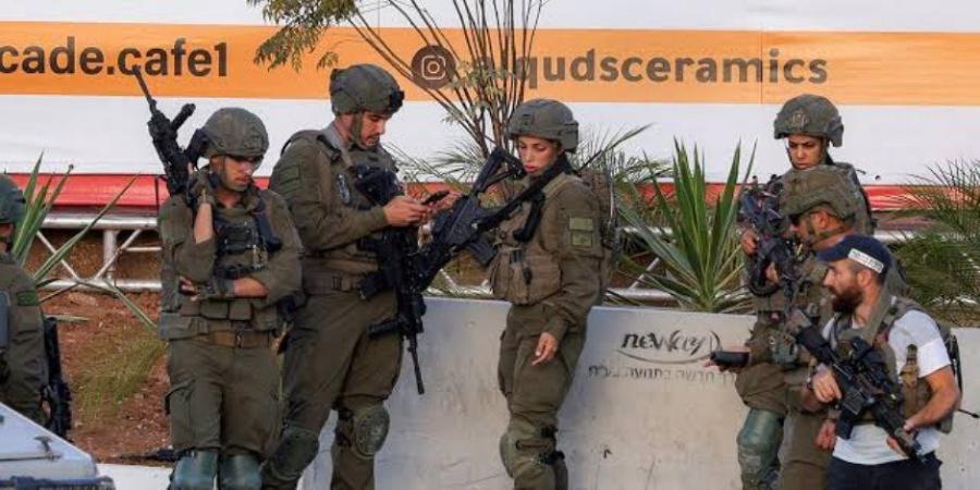 مشاهد اشتباك مسلح فى الضفة الغربية بين مسلحين فلسطينيين وقوات إسرائيلية وإصابة 6 جنود