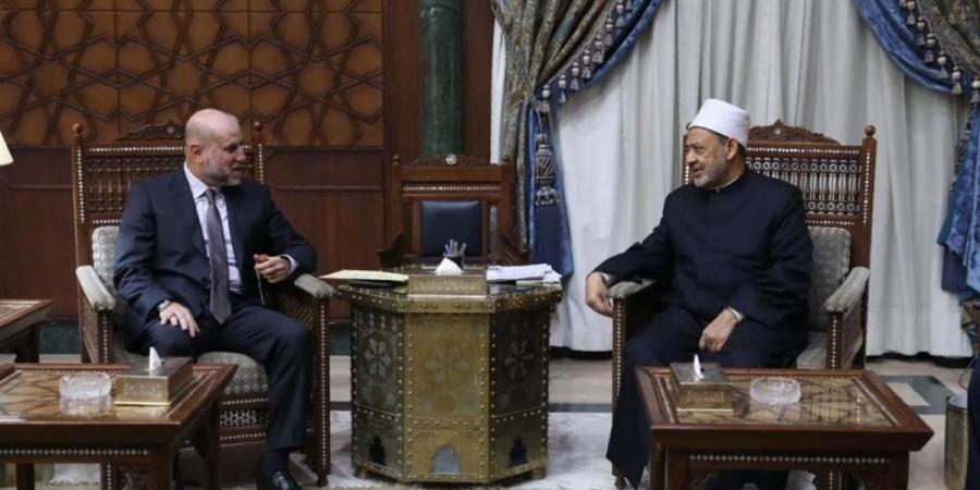 الهباش يبحث مع شيخ الأزهر تطورات الأوضاع في فلسطين