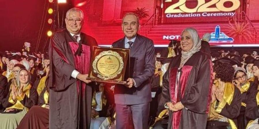رئيس هيئة الاستعلامات في حفل تخرج طلاب الألسن: اللغات نافذة مصر إلى العالم :اليوم السابع