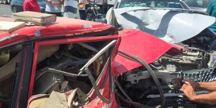 مصرع شخصين وإصابة 3 آخرين فى حادث تصادم سيارتين بطريق قفط ـ القصير :اليوم السابع