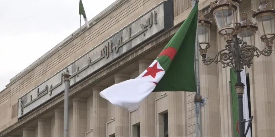 البرلمان الجزائري يعقد جلستين طارئتين وسط تكهنات بتدخل عسكري في النيجر