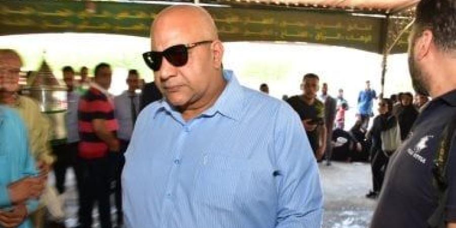 استئناف بيومي فؤاد على حكم إلزامه بدفع مصاريف مدرسة ابنه