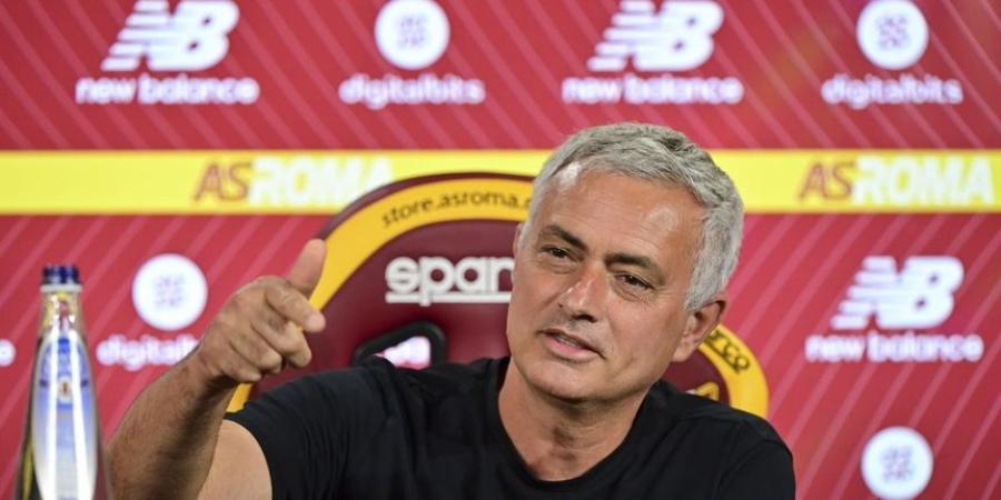مورينيو يرفض تعديل تكتيك ريال مدريد لمواجهة يامال