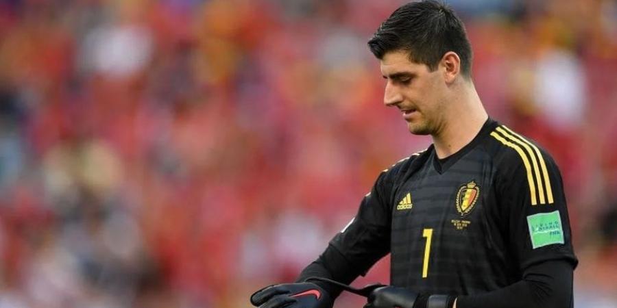 كورتوا يهاجم برشلونة قبل الكلاسيكو: ريال مدريد يحترم النجوم أكثر